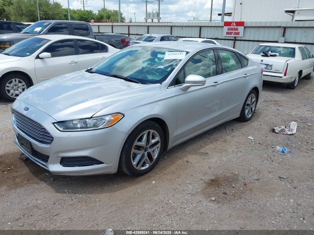 Ford 2016 2016 3FA6P0HDXGR331097 Image 2