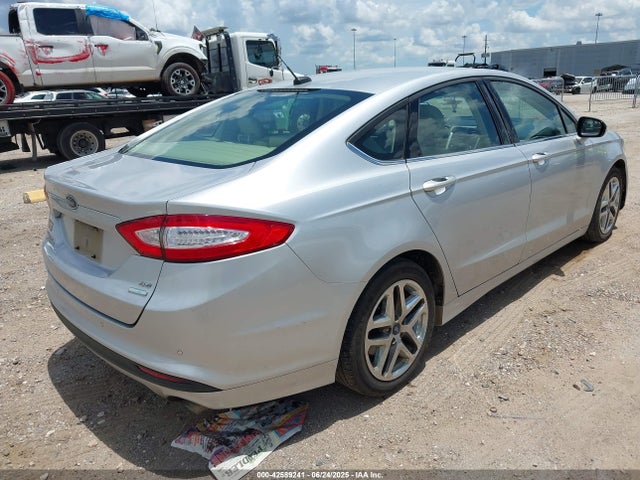 Ford 2016 2016 3FA6P0HDXGR331097 Image 4