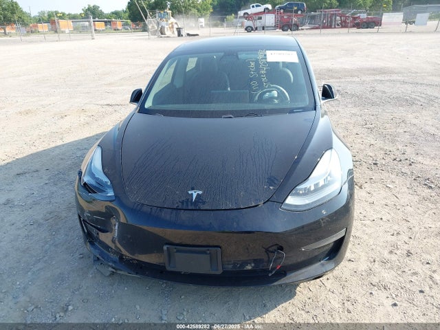 5YJ3E1EA5KF484399 Tesla 2019