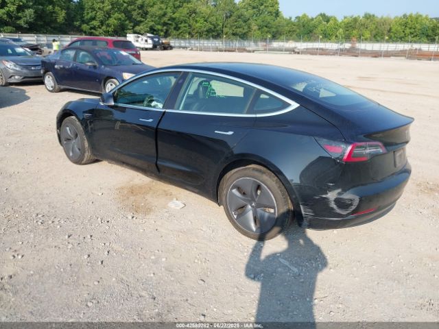 2019 TESLA MODEL 3 5YJ3E1EA5KF484399 Photo 2