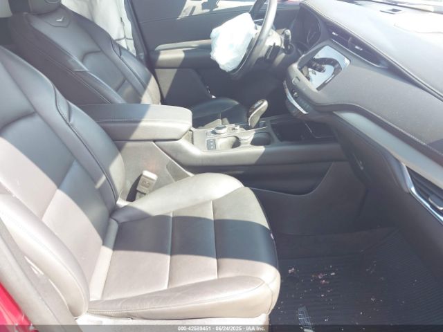 2020 CADILLAC XT4 1GYFZDR41LF081454 Photo 4