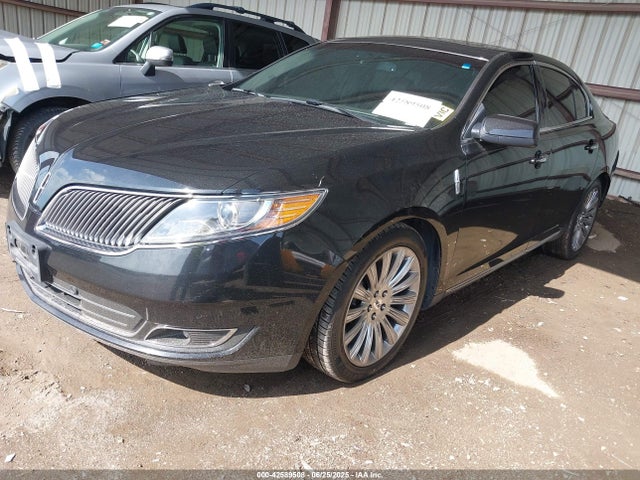 Lincoln MKS 2015 1LNHL9EK4FG601366 Image 2