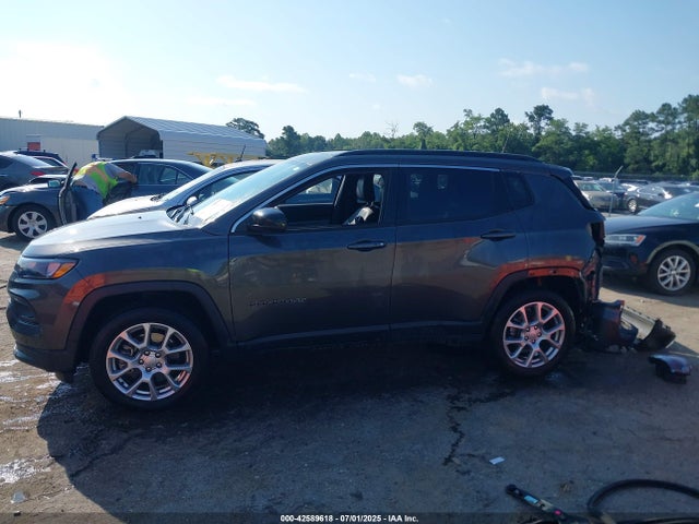3C4NJDFN4PT521605 Jeep 2023