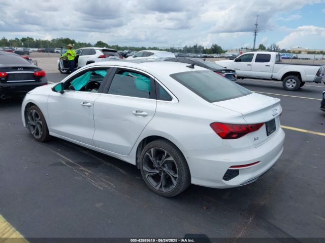 2022 AUDI A3 WAUAUDGY4NA095396 Photo 2