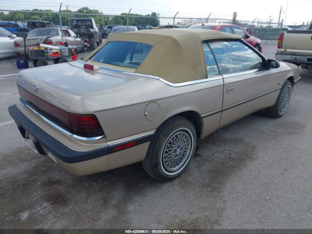 1992 CHRYSLER LEBARON 1C3XU4530NF299897 Photo 3