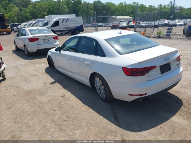 2017 AUDI A4 WAUANAF44HN002447 Photo 2