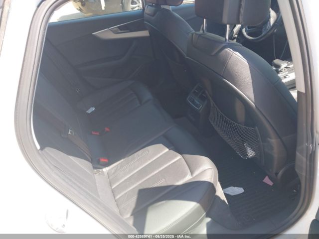 2017 AUDI A4 WAUANAF44HN002447 Photo 7