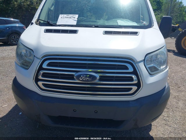 1FTNR1ZM4FKA47102 Ford 2015