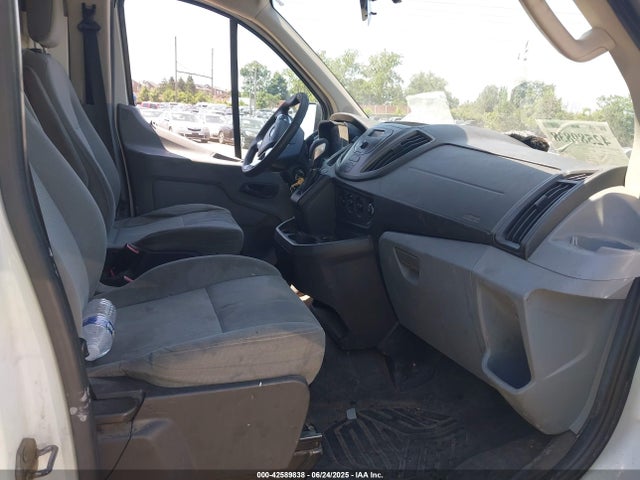 1FTNR1ZM4FKA47102 Ford 2015