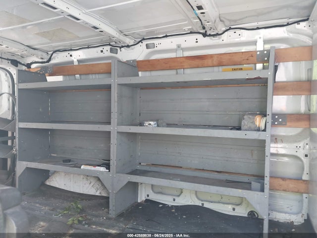1FTNR1ZM4FKA47102 Ford 2015