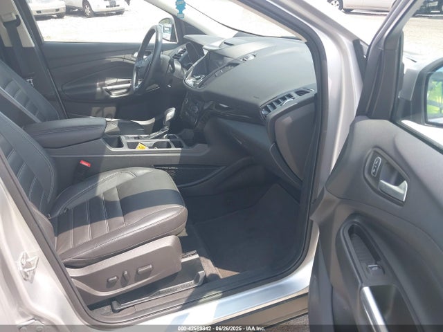 1FMCU9J92JUC67844 Ford Escape