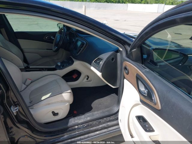 2015 CHRYSLER 200 1C3CCCCBXFN553032 Photo 4