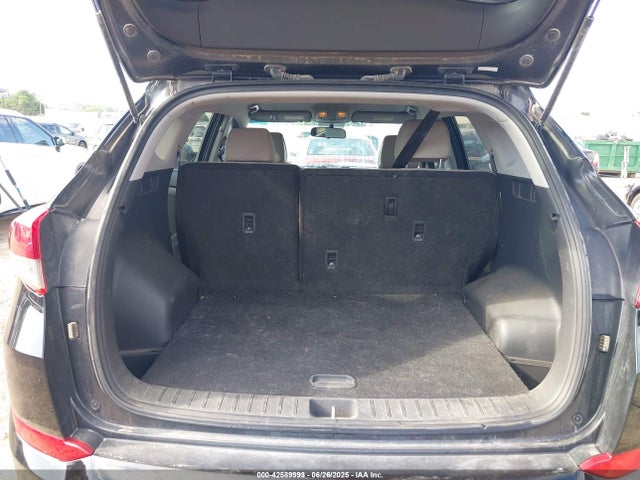 Hyundai 2016 2016 KM8J3CA47GU092589 Image 16