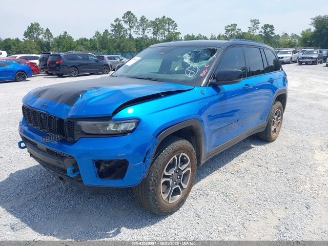 1C4RJYC68N8759961 Jeep Grand Cherokee