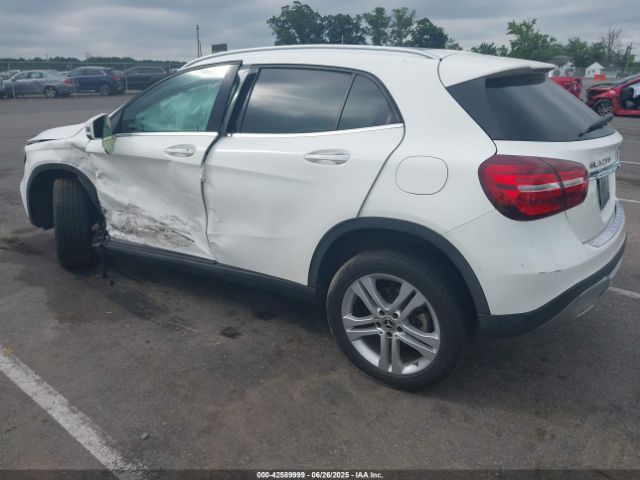2020 MERCEDES-BENZ GLA 250 WDCTG4GB8LU028840 Photo 2