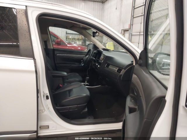 2020 MITSUBISHI OUTLANDER JA4AD3A31LZ029391 Photo 4