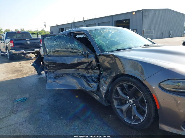 Dodge 2019 2019 2C3CDXCT4KH526389 Image 17