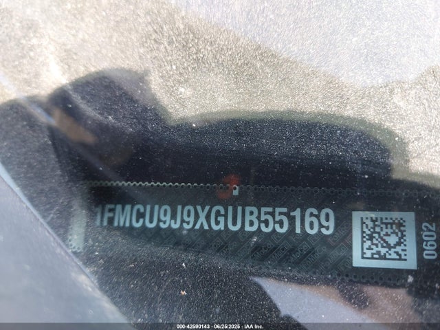 1FMCU9J9XGUB55169 Ford 2016