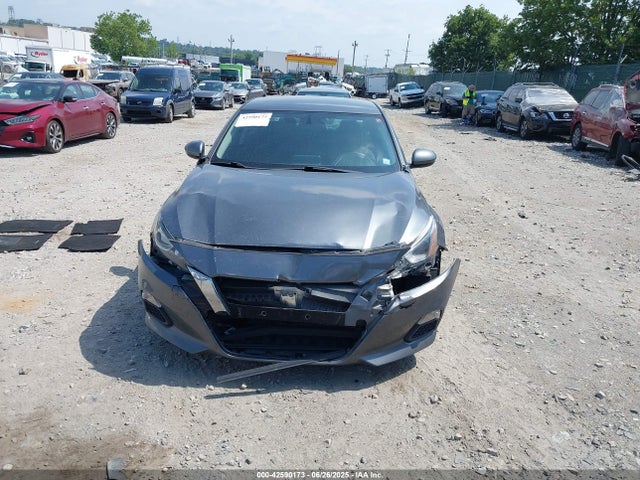1N4BL4BV9KC173510 Nissan 2019