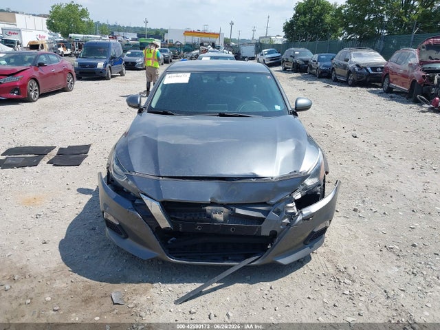 1N4BL4BV9KC173510 Nissan 2019