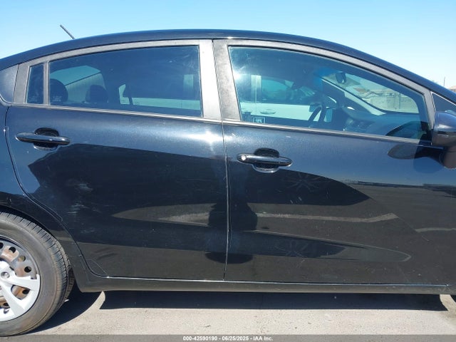 KNADM4A3XH6039402 KIA 2017