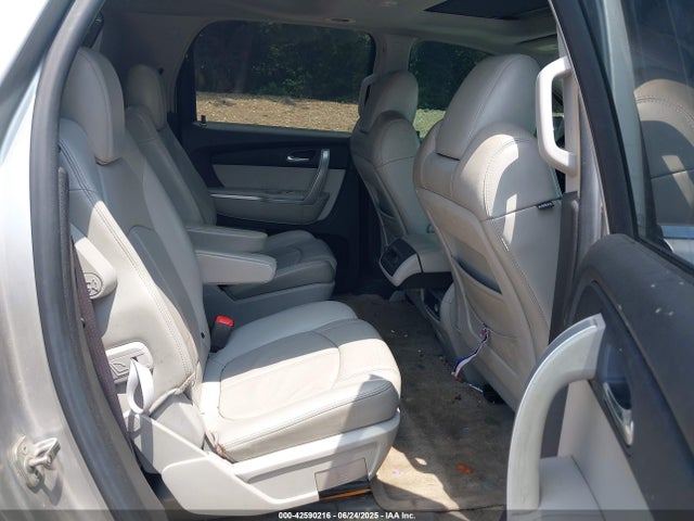 42590216 :رقم المزاد ، 1GKER23798J268667 vin ، 2008 Gmc Acadia Slt-1 مزاد بيع