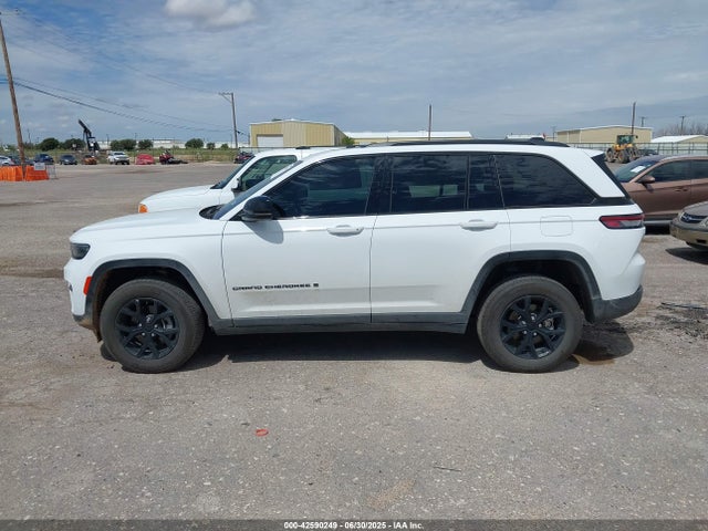Jeep Grand Cherokee 2024 1C4RJGAG1RC253137 Image 14