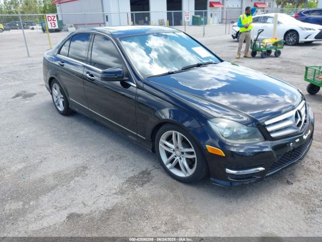 2013 MERCEDES-BENZ C 250 WDDGF4HB2DR273930
