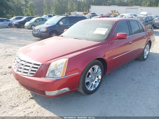 2011 CADILLAC DTS 1G6KP5ES7BU143960 Photo 1