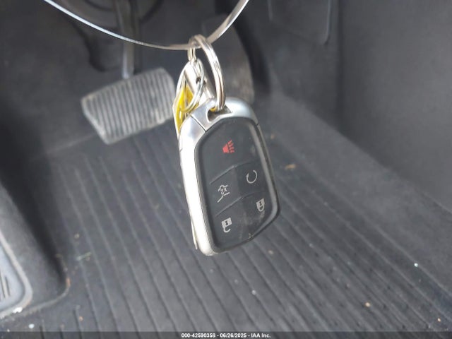 42590358 :رقم المزاد ، 1GYFZDR46KF146443 vin ، 2019 Cadillac Xt4 Premium Luxury مزاد بيع