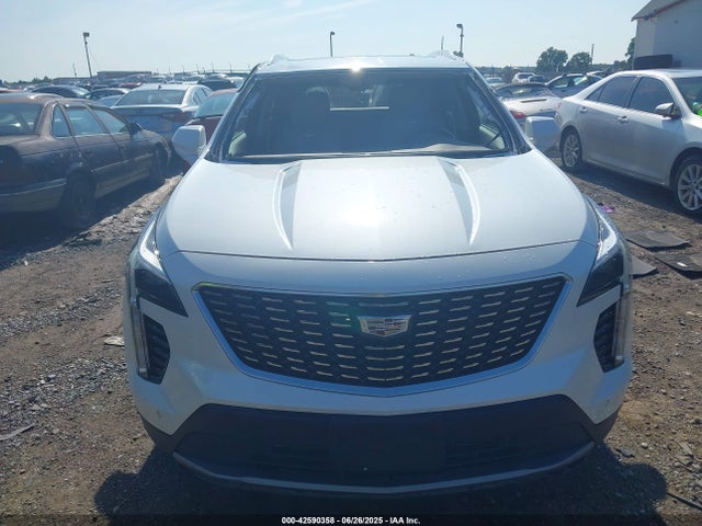 42590358 :رقم المزاد ، 1GYFZDR46KF146443 vin ، 2019 Cadillac Xt4 Premium Luxury مزاد بيع