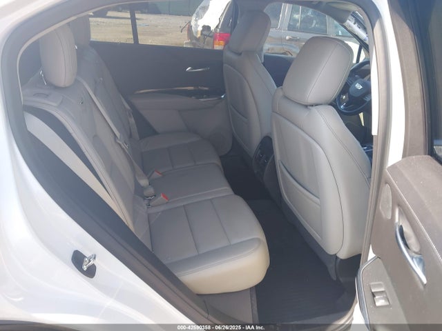 42590358 :رقم المزاد ، 1GYFZDR46KF146443 vin ، 2019 Cadillac Xt4 Premium Luxury مزاد بيع