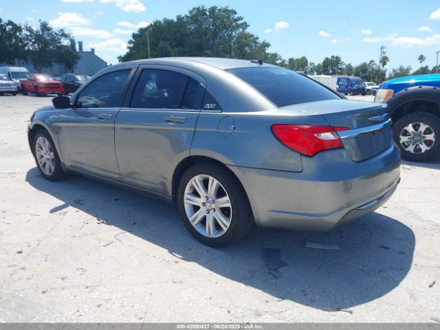 2013 CHRYSLER 200 1C3CCBAB3DN660322 Photo 2