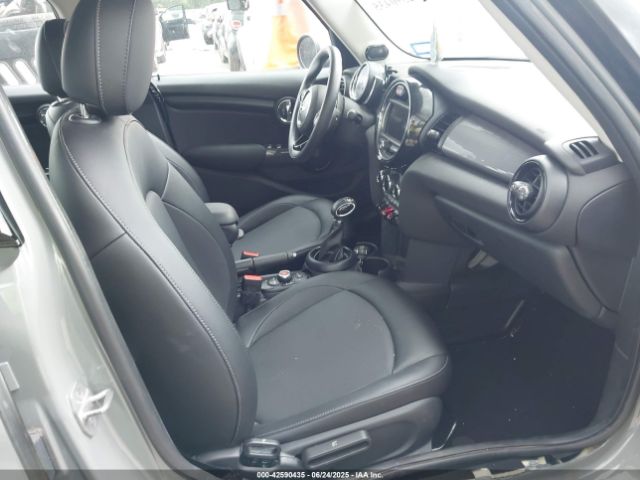 2018 MINI HARDTOP WMWXU1C53J2F80785 Photo 4