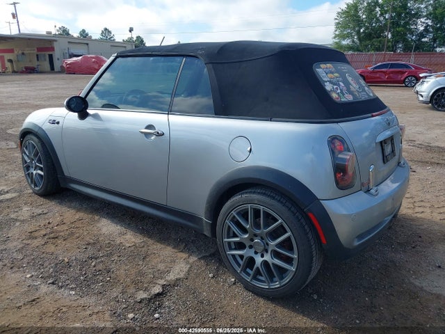 2006 MINI COOPER S WMWRH33566TF88566 Photo 2