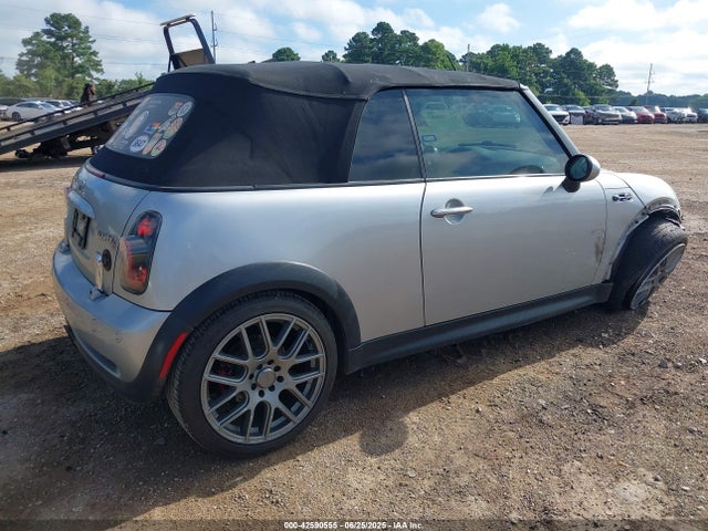 2006 MINI COOPER S WMWRH33566TF88566 Photo 3