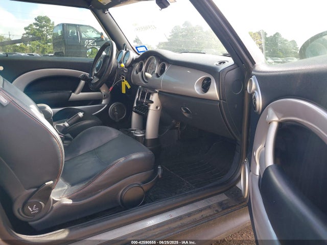 2006 MINI COOPER S WMWRH33566TF88566 Photo 4