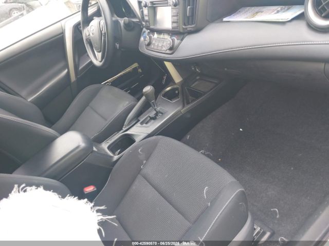 2018 TOYOTA RAV4 HYBRID JTMRJREV1JD233795 Photo 4