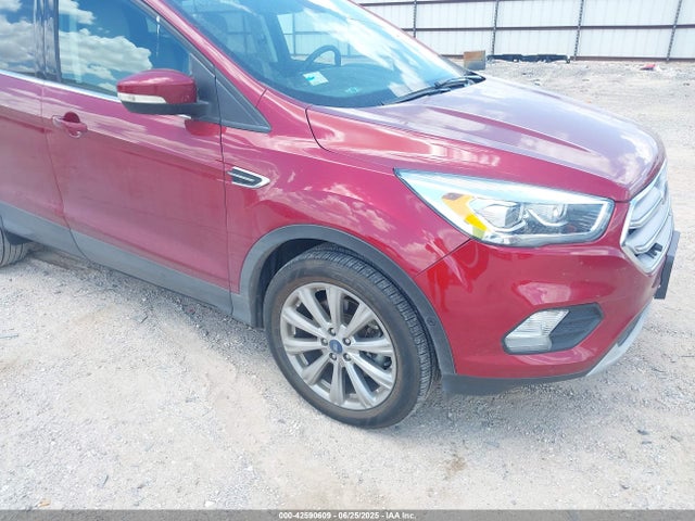1FMCU0J96JUD58854 Ford 2018