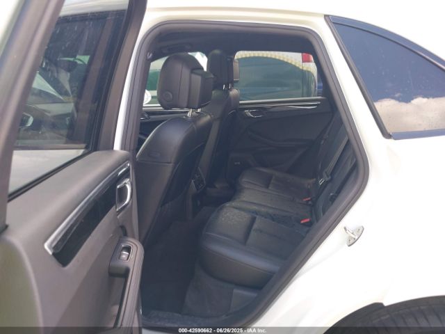 2018 PORSCHE MACAN WP1AB2A52JLB37590 Photo 7