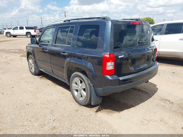 1C4NJPBA0ED758003 Jeep 2014