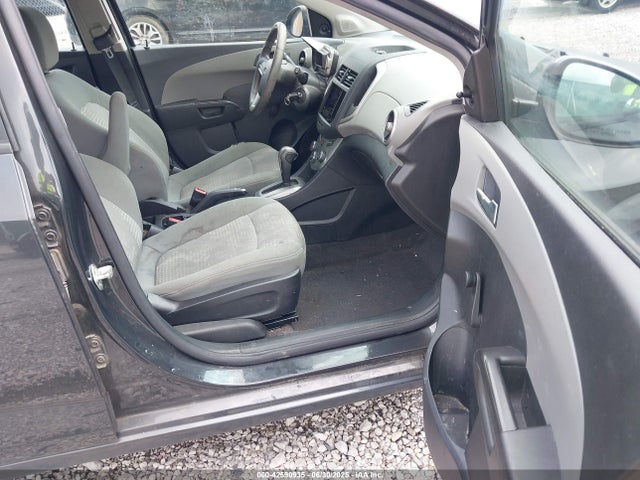 Продажа на аукционе авто 2014 Chevrolet Sonic Ls Auto, vin: 1G1JA6SH9E4146252, номер лота: 42590935