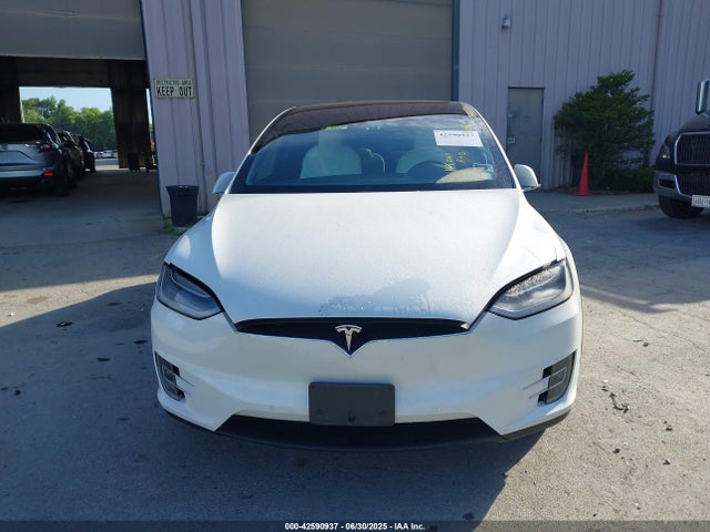 Tesla 2020 2020 5YJXCBE27LF242169 Image 13