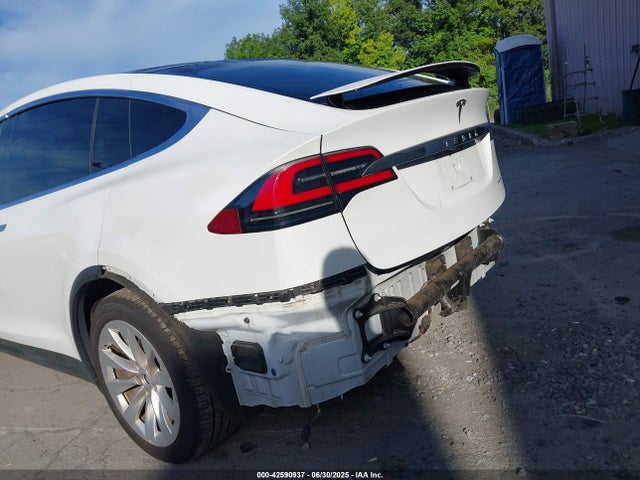 Tesla 2020 2020 5YJXCBE27LF242169 Image 23