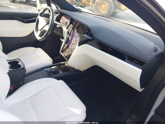 Tesla 2020 2020 5YJXCBE27LF242169 Image 5