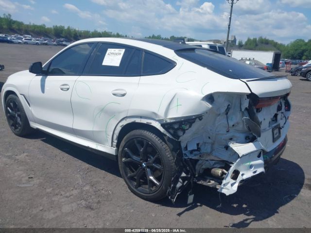 2021 BMW X6 5UXCY6C04M9G74224 Photo 2