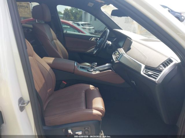 2021 BMW X6 5UXCY6C04M9G74224 Photo 4
