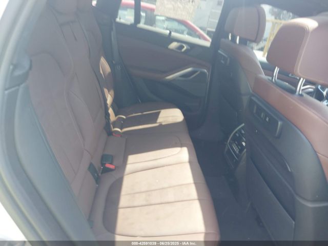 2021 BMW X6 5UXCY6C04M9G74224 Photo 7