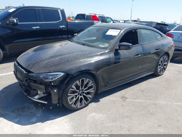 BMW 430I 2022 WBA63AV09NFM00947 Image 2