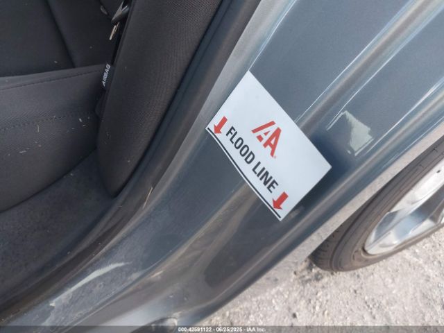 1G1ZD5ST9PF235531 Chevrolet lfv